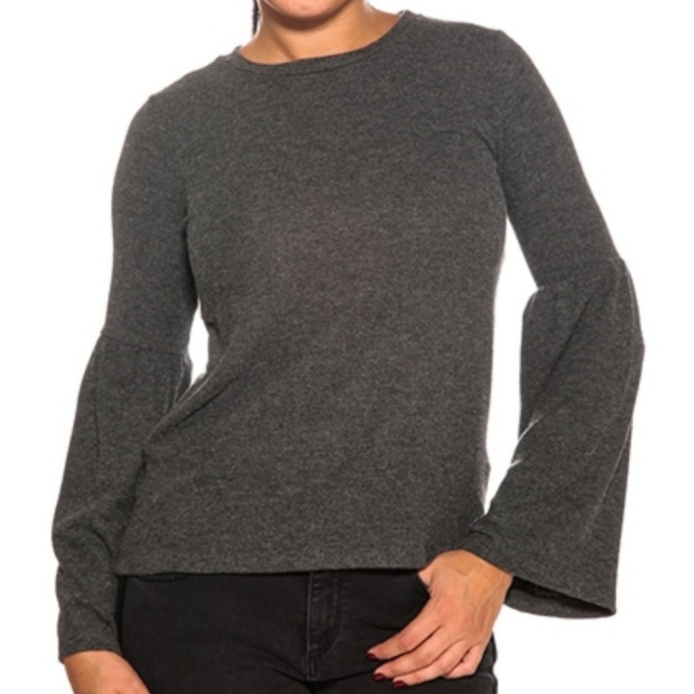 5/$25 B Bobeau Bell Sleeve Top